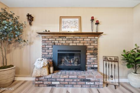 30 Hadel Road Glenville NY 12302