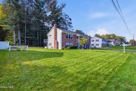30 Hadel Road Glenville NY 12302