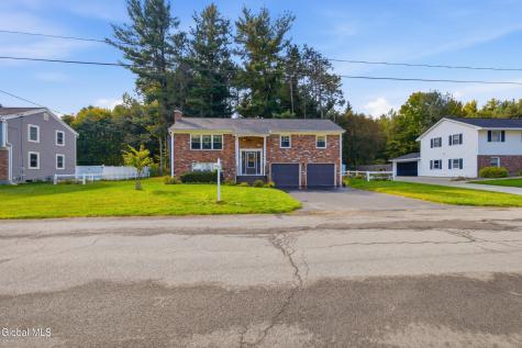 30 Hadel Road Glenville NY 12302