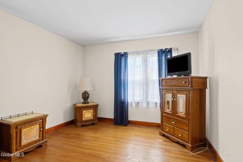 905 Vischer Avenue Schenectady NY 12306