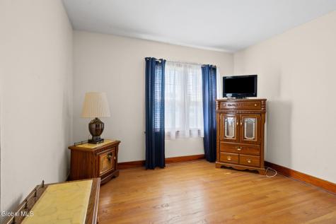 905 Vischer Avenue Schenectady NY 12306