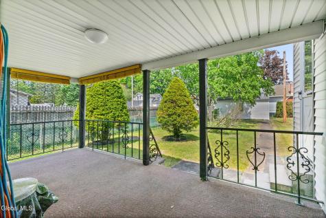 905 Vischer Avenue Schenectady NY 12306