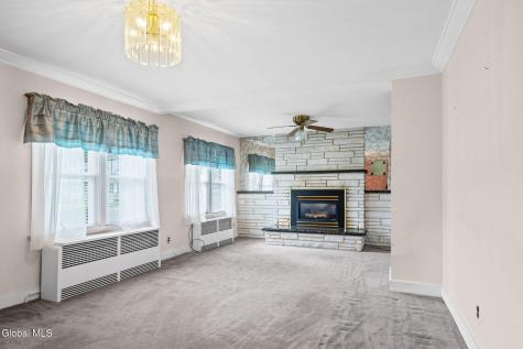 905 Vischer Avenue Schenectady NY 12306