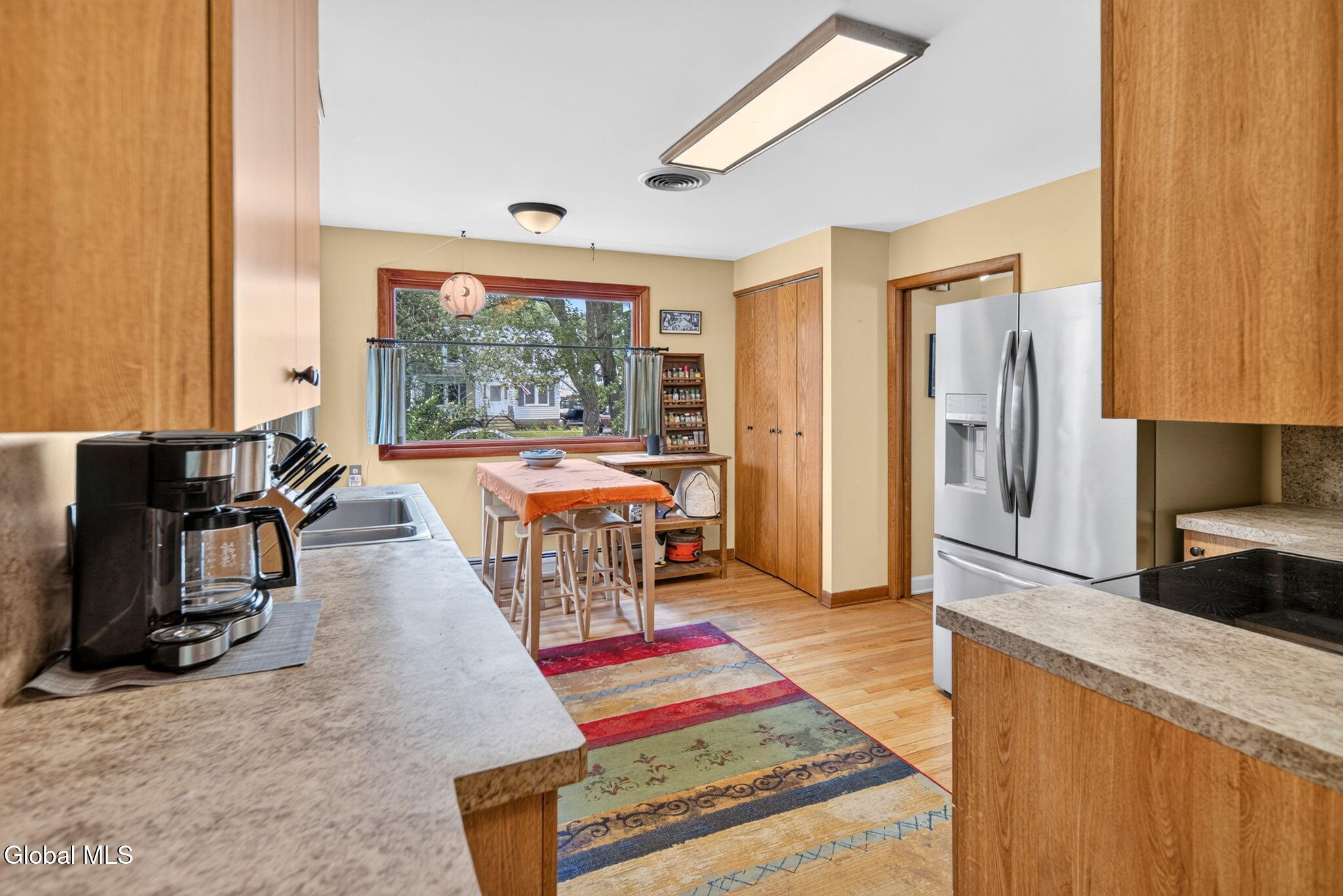 1528 Regent Street Niskayuna NY 12309