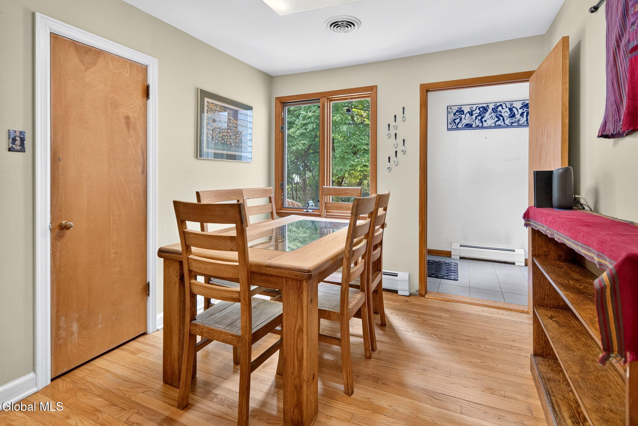 1528 Regent Street Niskayuna NY 12309