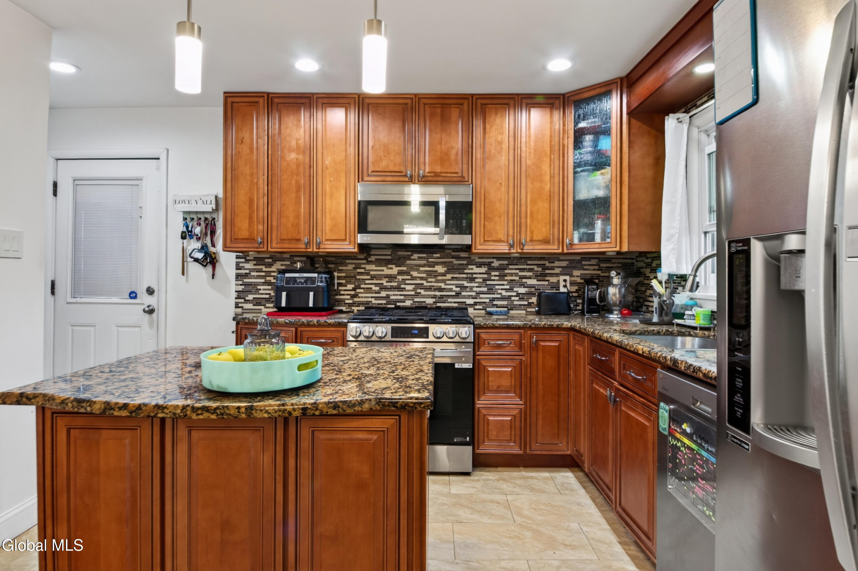 37 Coolidge Road Amsterdam NY 12010