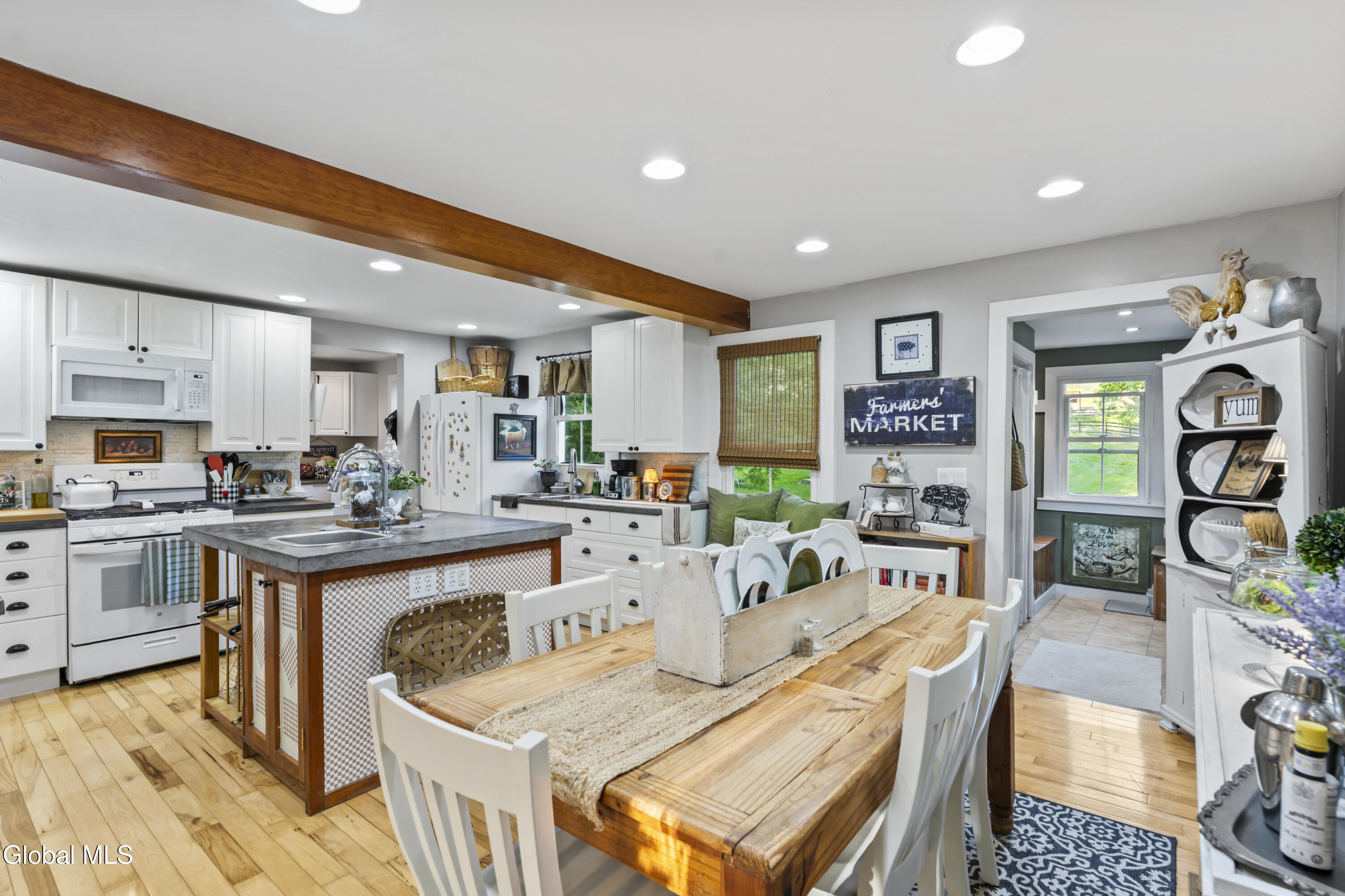 350 County Road 25 Hudson NY 12534