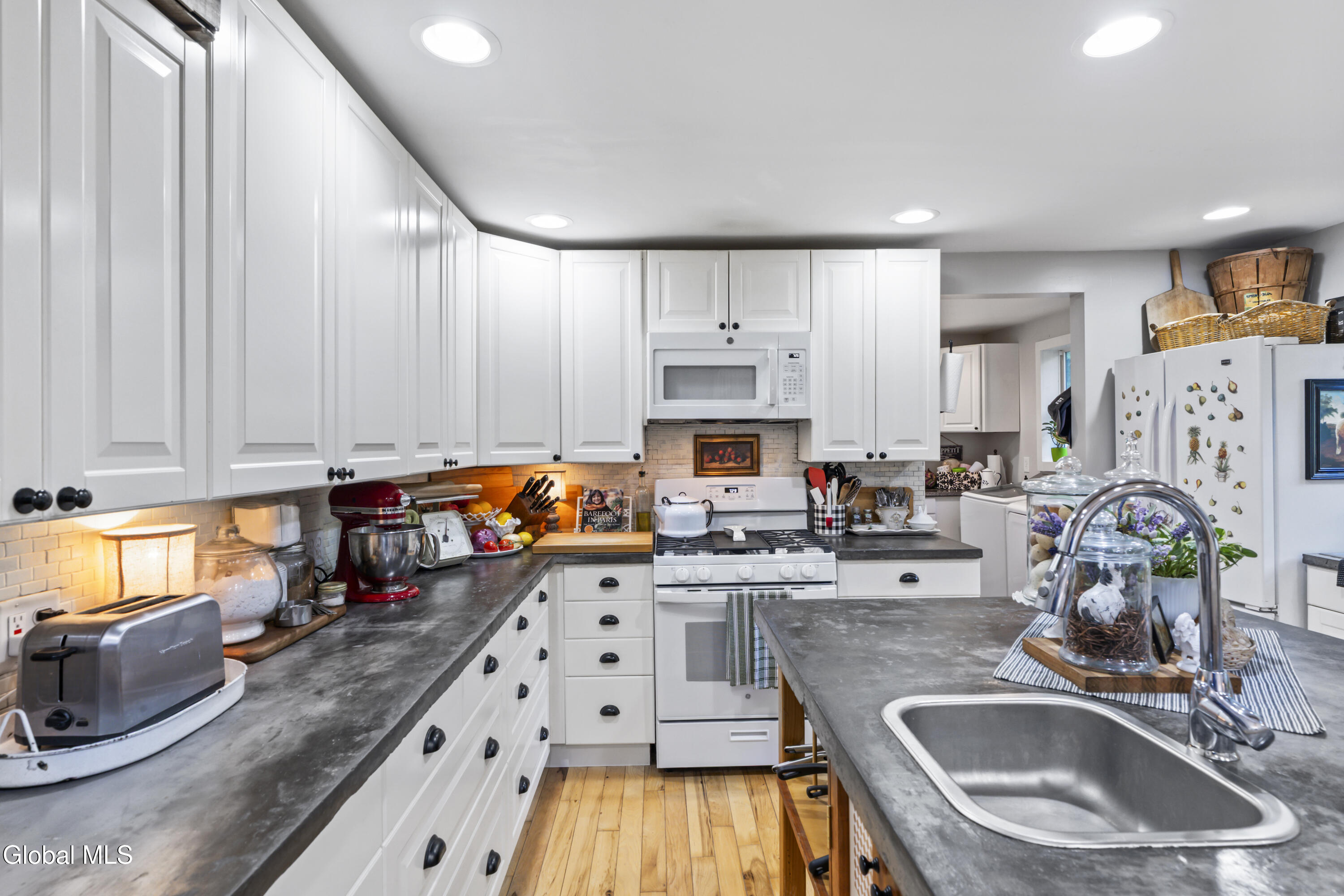 350 County Road 25 Hudson NY 12534