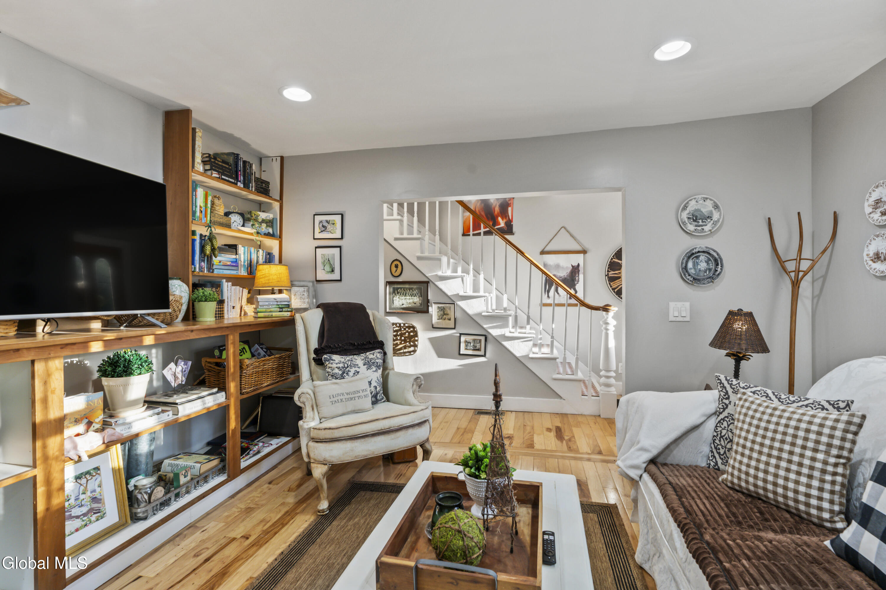 350 County Road 25 Hudson NY 12534