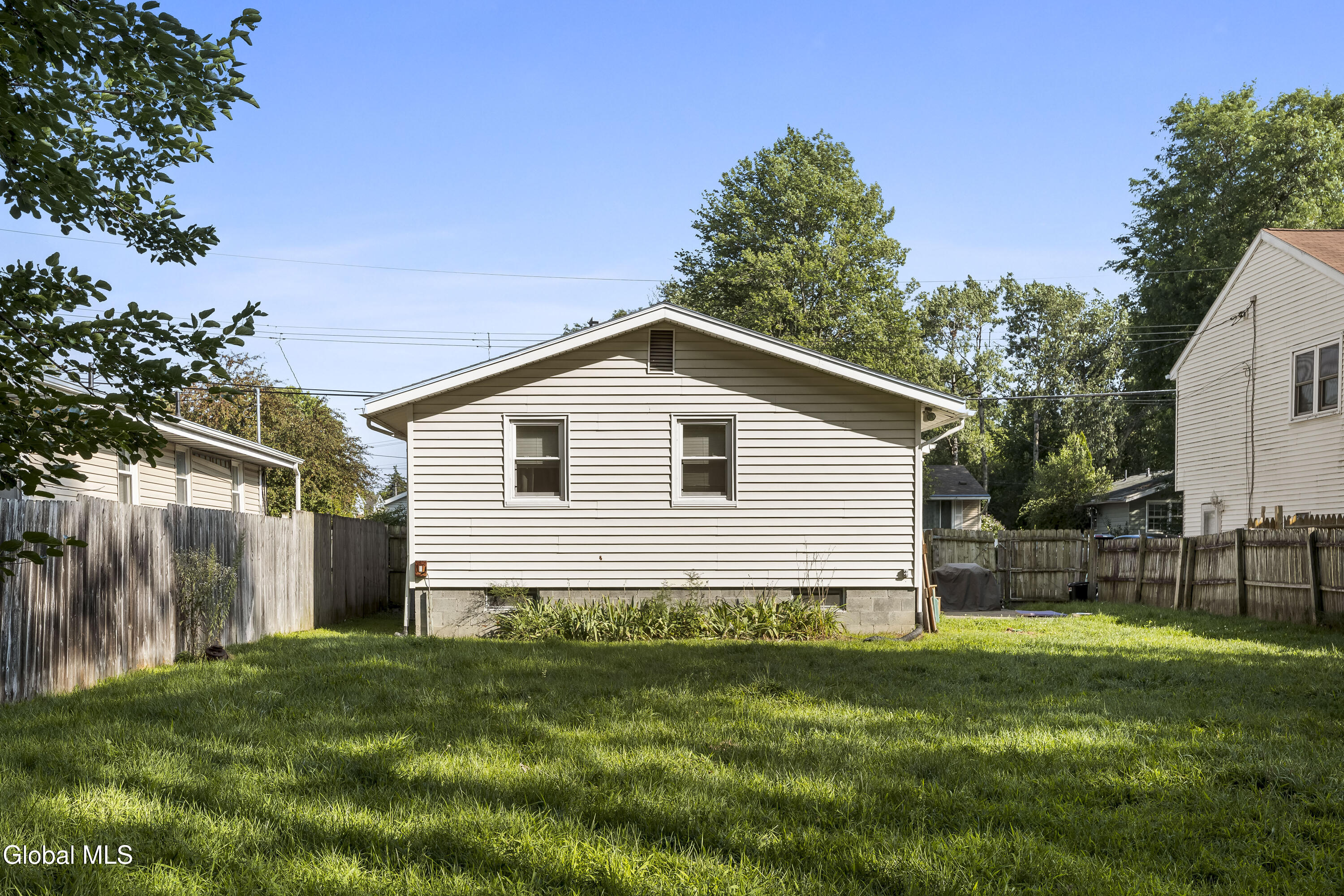 309 Manchester Road Schenectady NY 12304