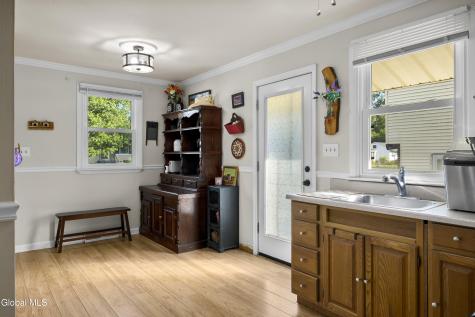 309 Manchester Road Schenectady NY 12304