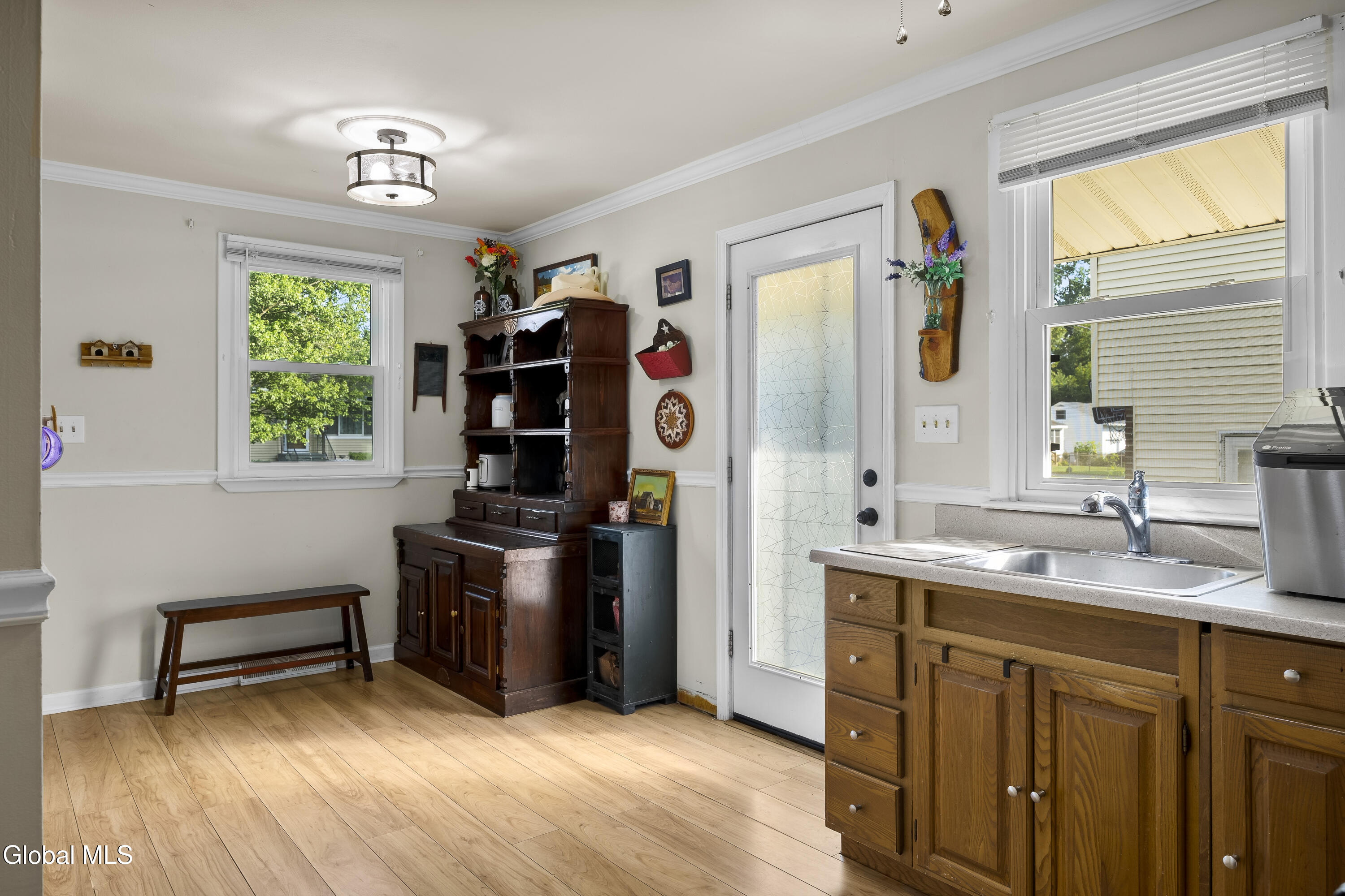 309 Manchester Road Schenectady NY 12304