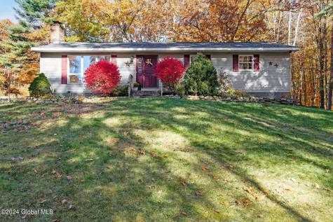 1901 Hermance Road Galway NY 12074