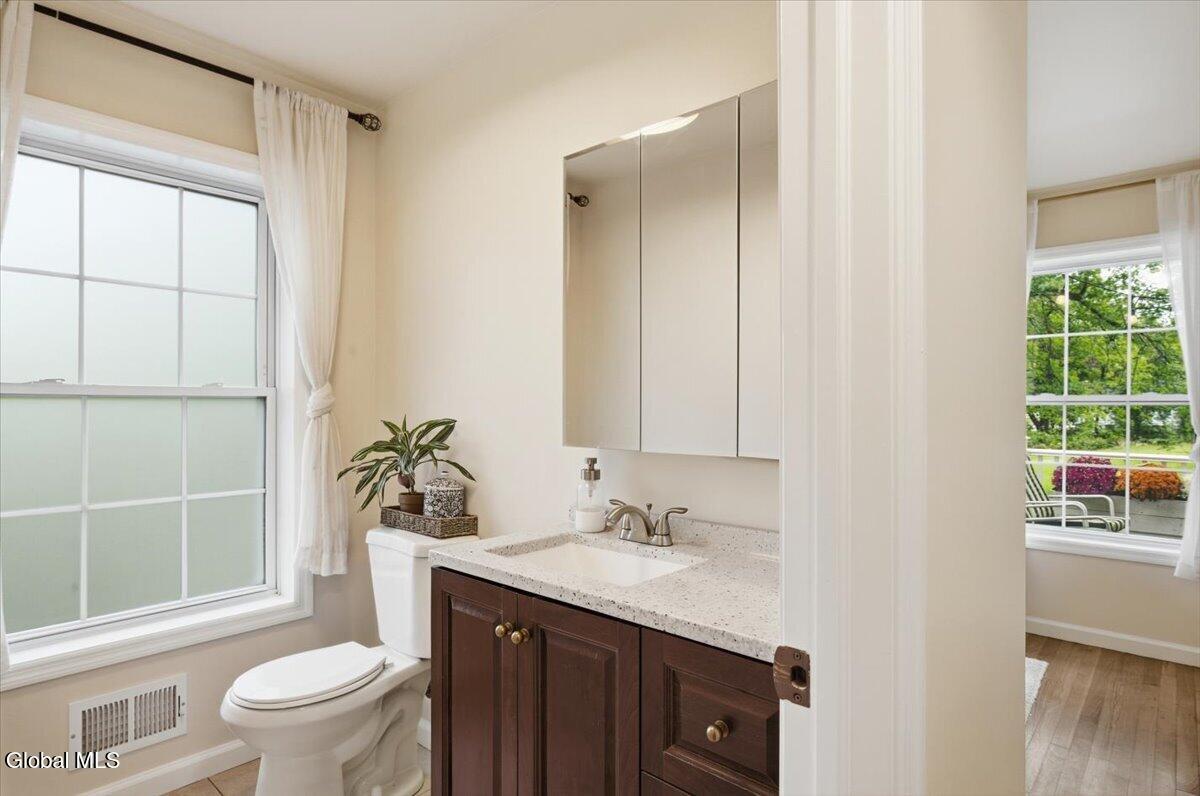 84 Lord Avenue Troy NY 12180