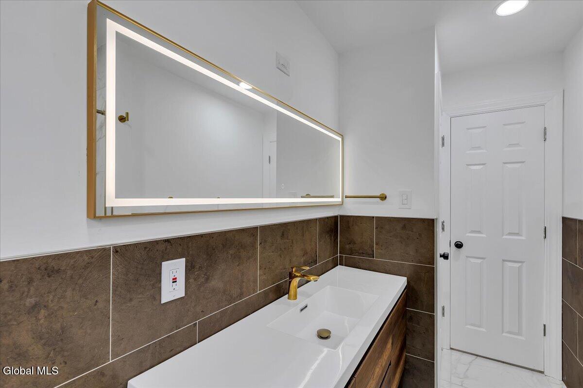 513 Canada Street Lake George NY 12845