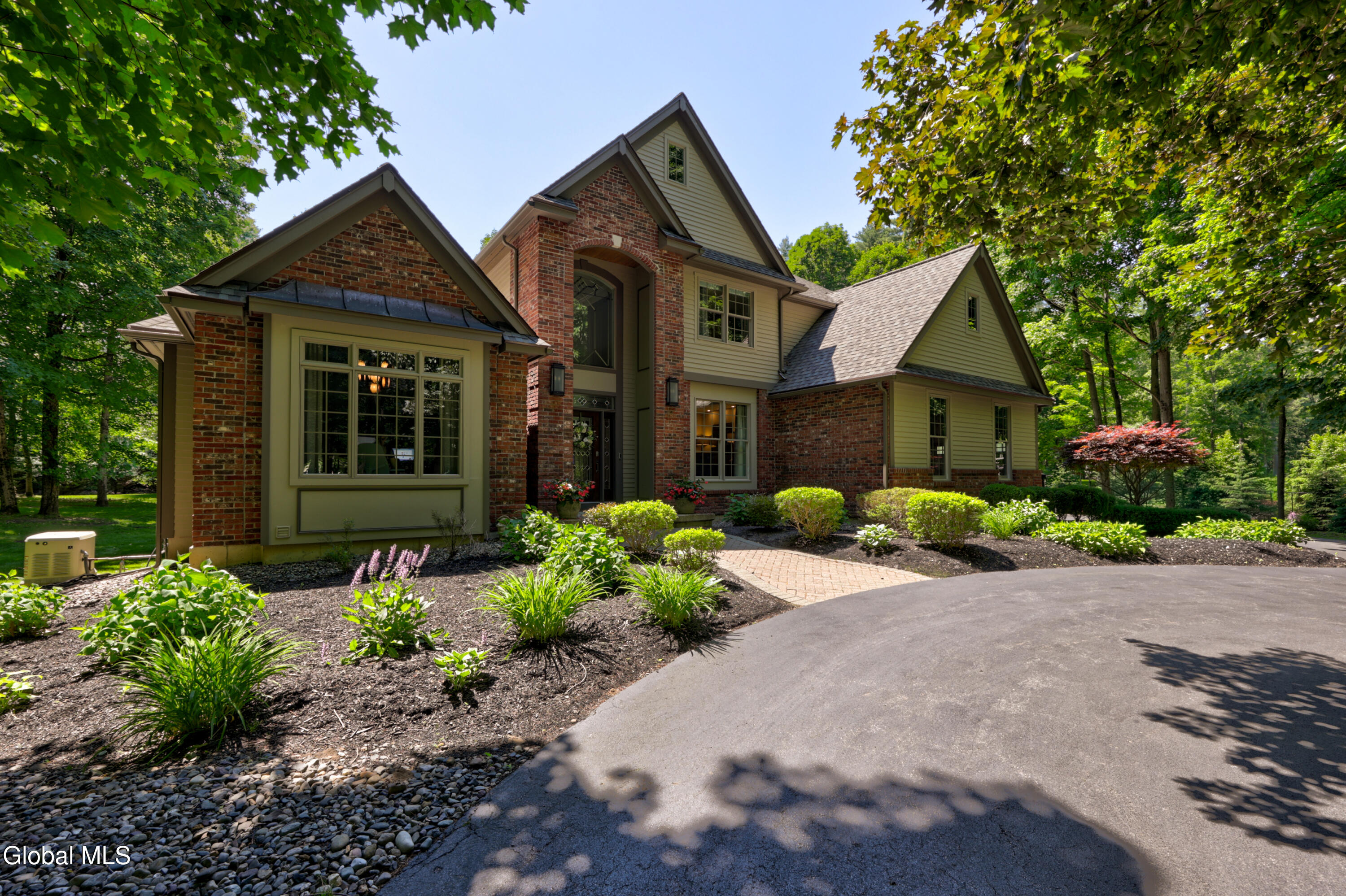 1 Oak Brook Boulevard Saratoga Springs NY 12866