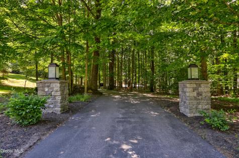 1 Oak Brook Boulevard Saratoga Springs NY 12866
