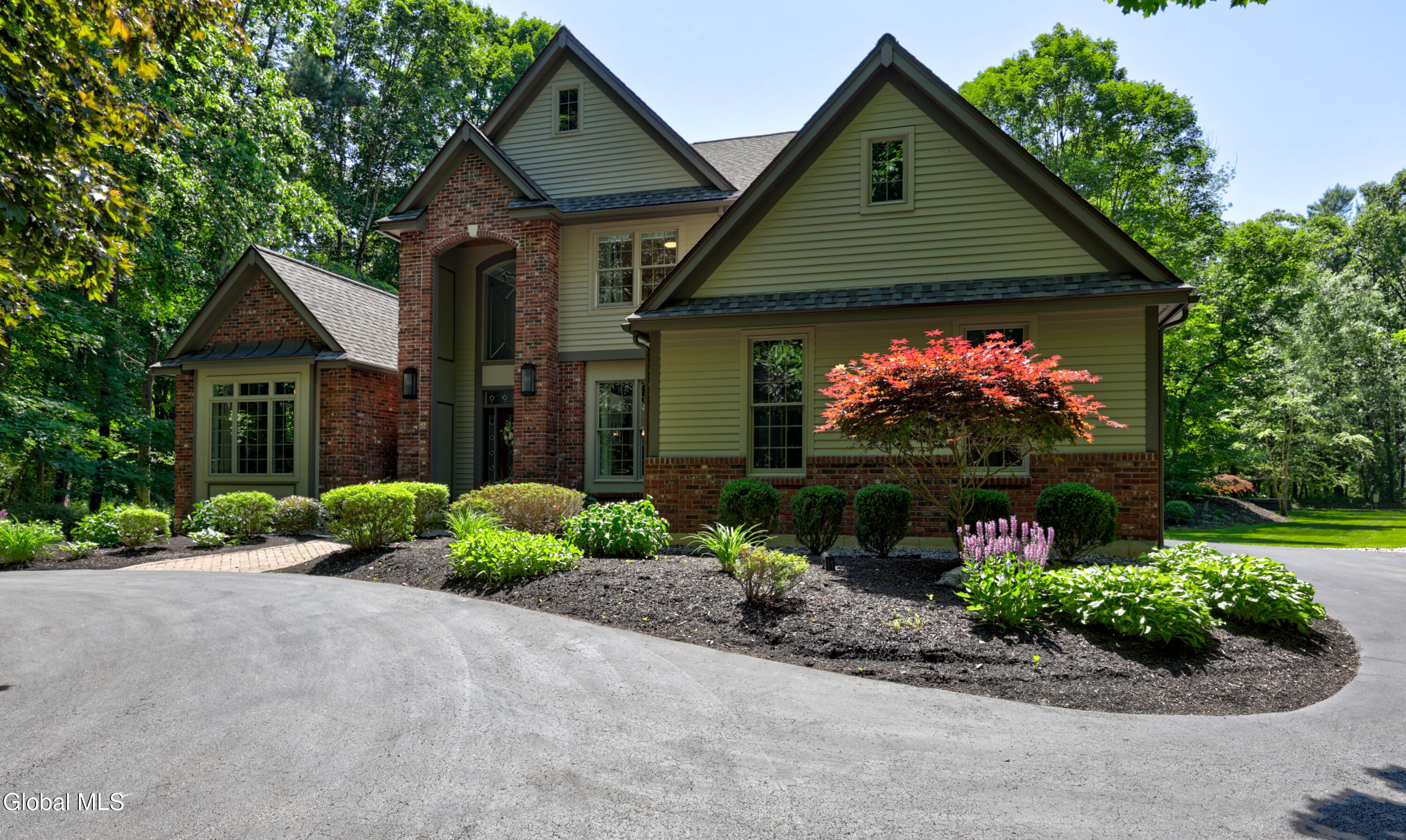 1 Oak Brook Boulevard Saratoga Springs NY 12866