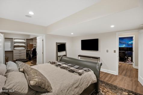 1 Oak Brook Boulevard Saratoga Springs NY 12866