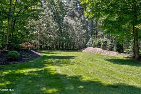 1 Oak Brook Boulevard Saratoga Springs NY 12866
