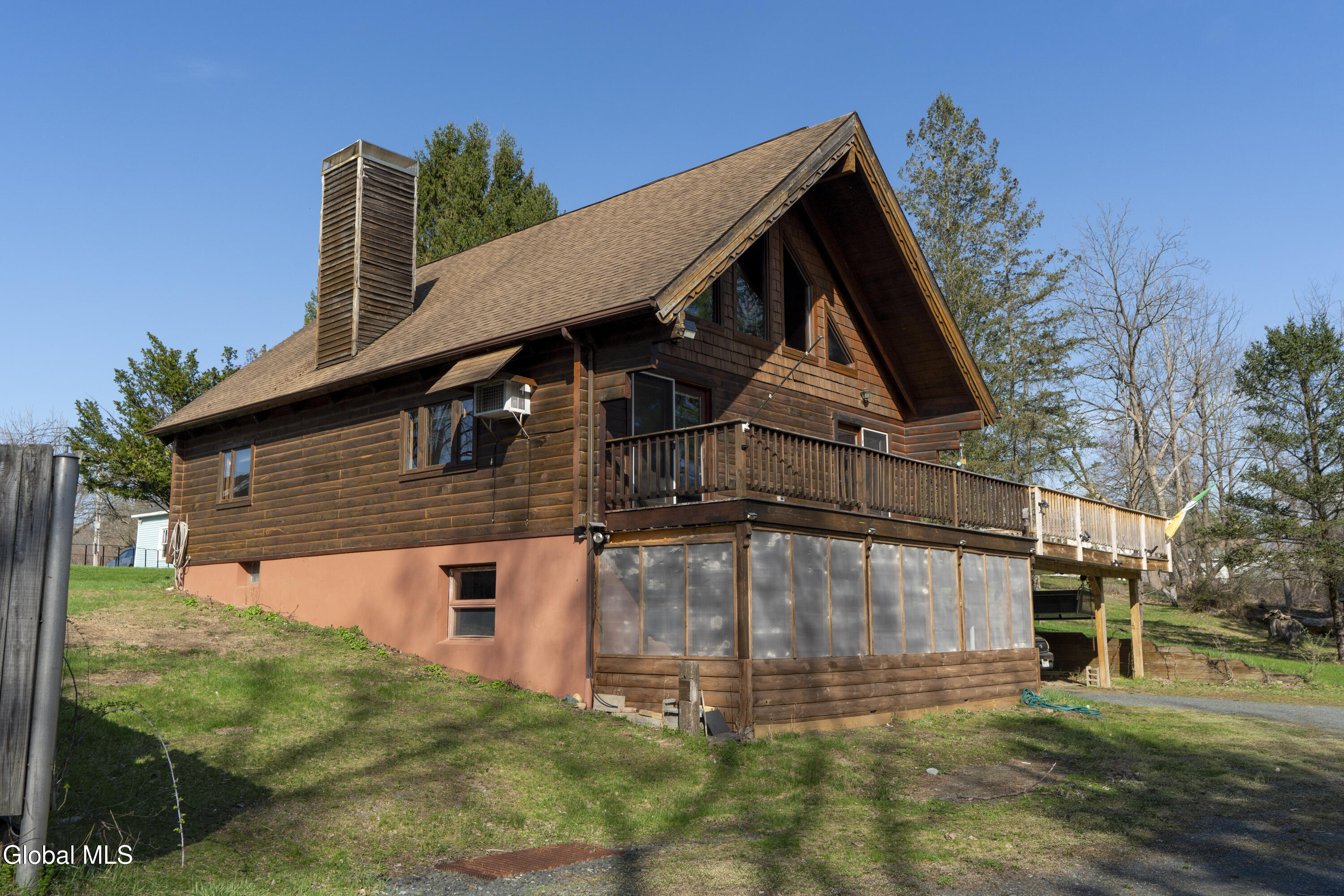 2 Cesta Lane Troy NY 12180