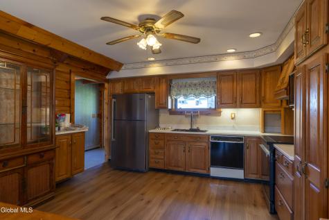 2 Cesta Lane Troy NY 12180
