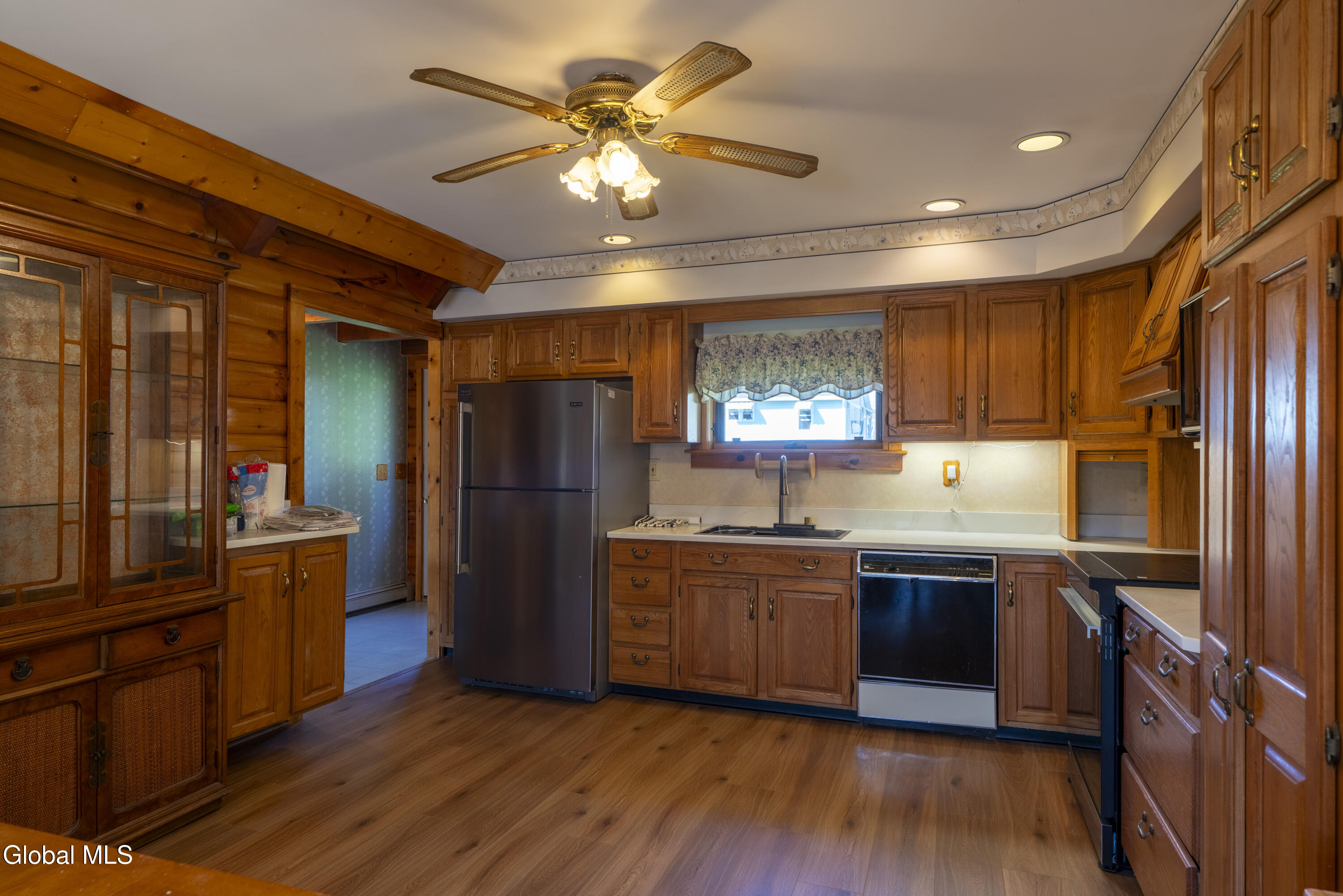 2 Cesta Lane Troy NY 12180