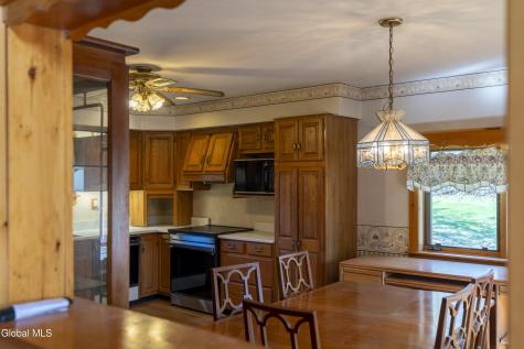 2 Cesta Lane Troy NY 12180