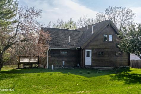 2 Cesta Lane Troy NY 12180