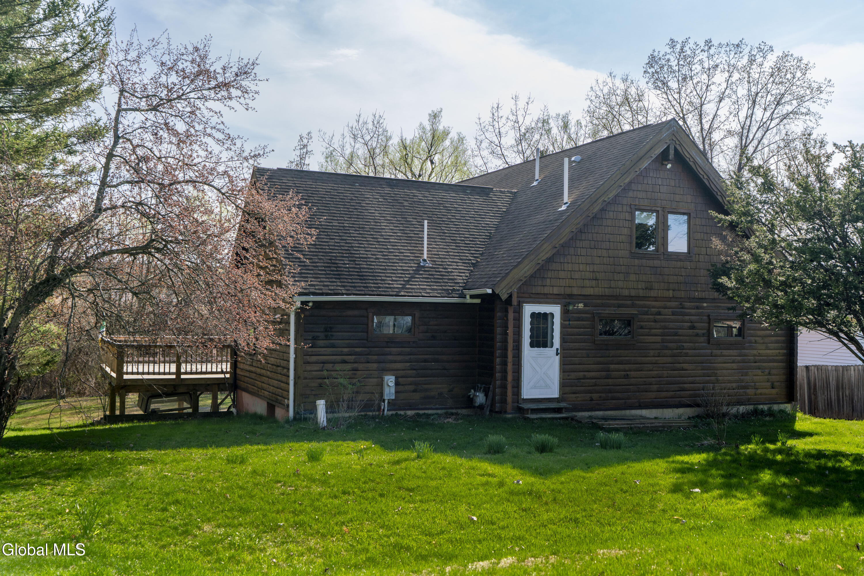 2 Cesta Lane Troy NY 12180