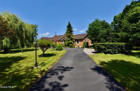 625 Mckay Road Amsterdam NY 12010