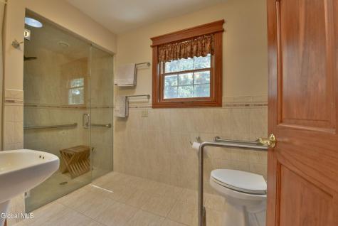 625 Mckay Road Amsterdam NY 12010