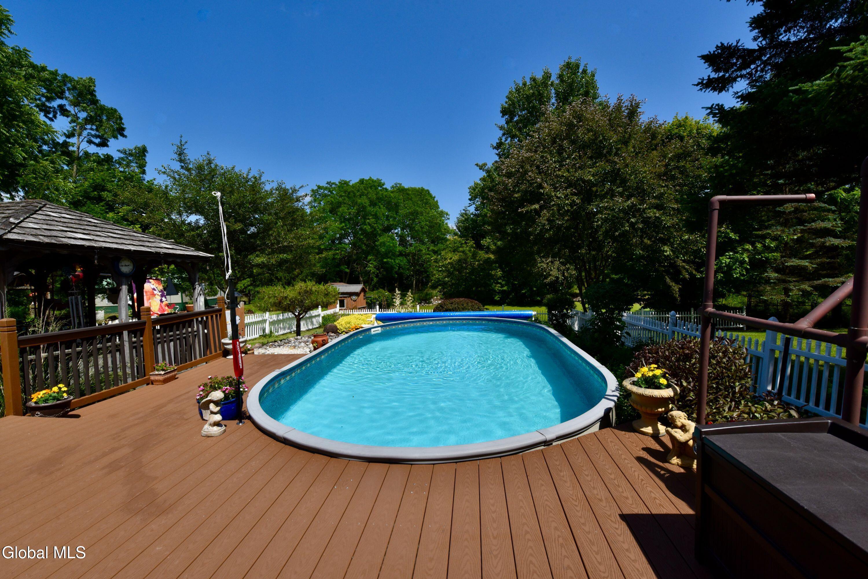 625 Mckay Road Amsterdam NY 12010