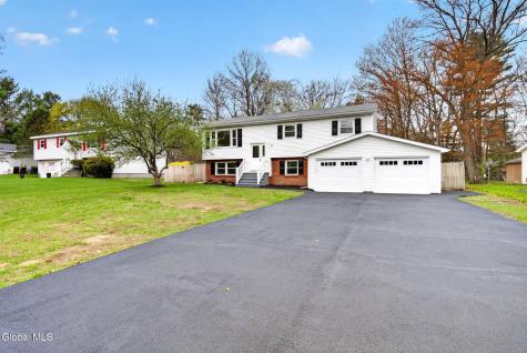 5 Greenridge Drive Clifton Park NY 12065