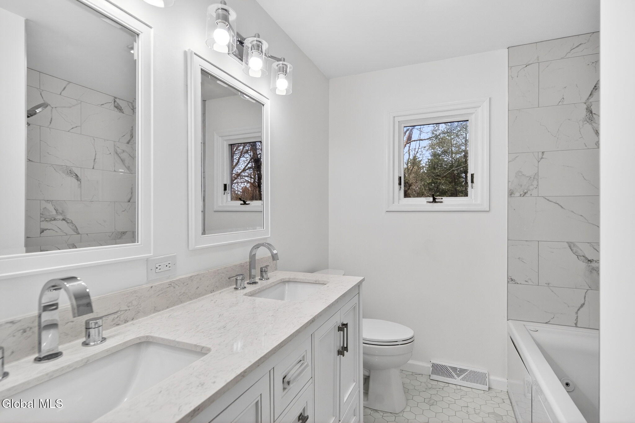 5 Greenridge Drive Clifton Park NY 12065