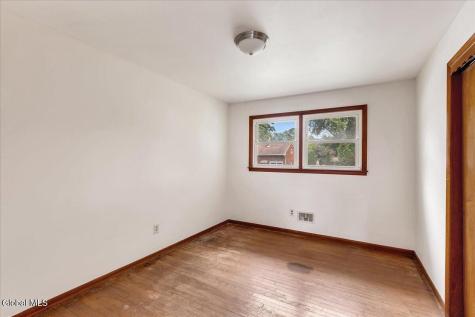 1045 O'brien Avenue Schenectady NY 12303