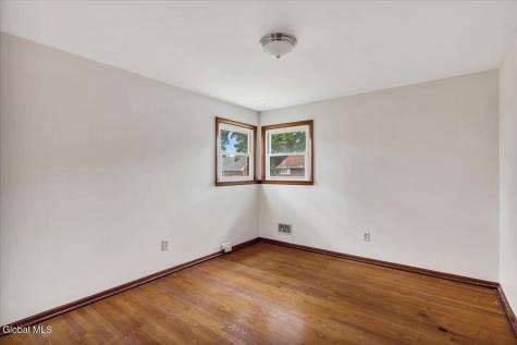 1045 O'brien Avenue Schenectady NY 12303