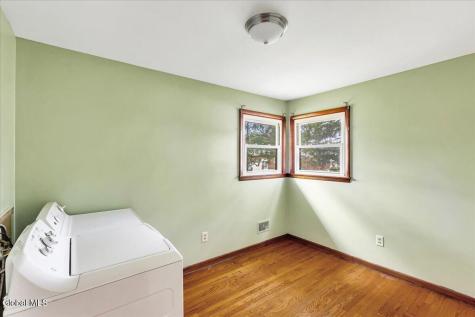 1045 O'brien Avenue Schenectady NY 12303