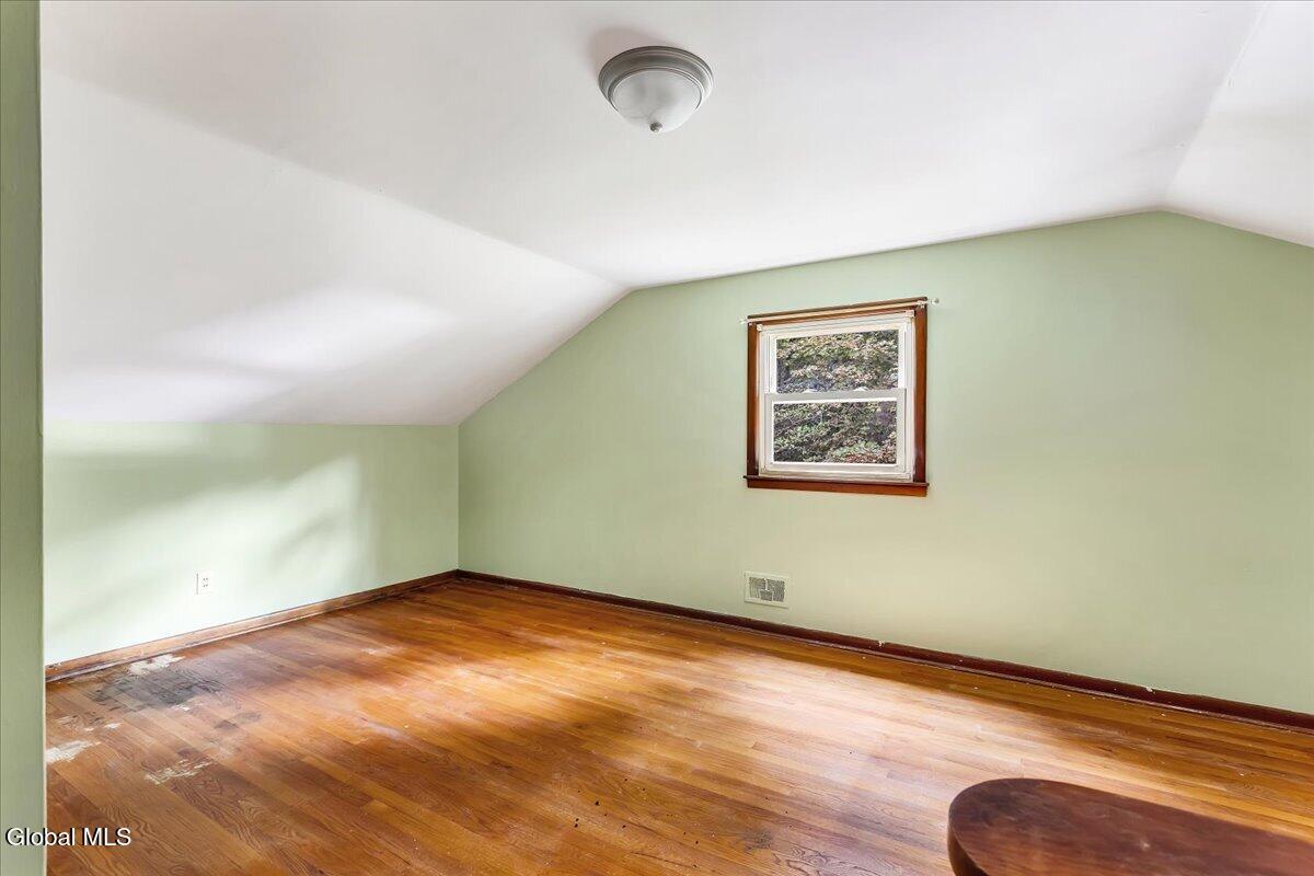 1045 O'brien Avenue Schenectady NY 12303