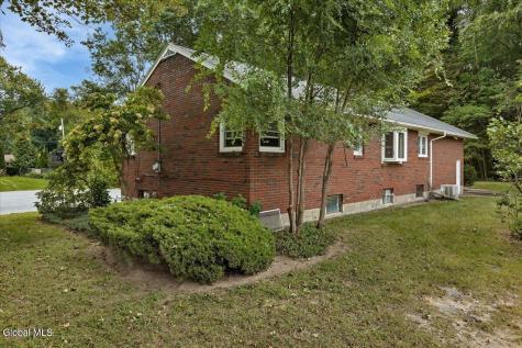 1045 O'brien Avenue Schenectady NY 12303