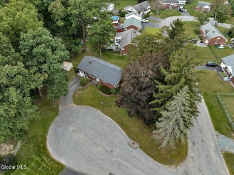 1045 O'brien Avenue Schenectady NY 12303