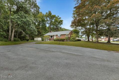 1045 O'brien Avenue Schenectady NY 12303