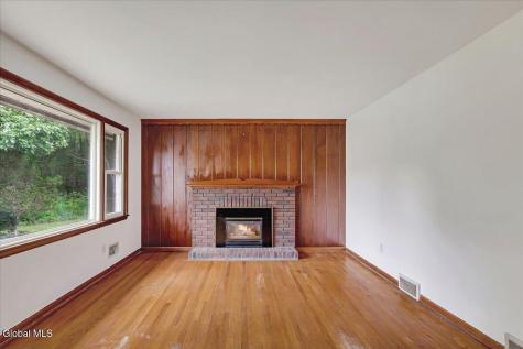 1045 O'brien Avenue Schenectady NY 12303