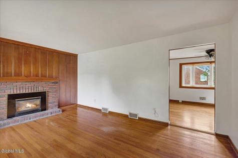 1045 O'brien Avenue Schenectady NY 12303