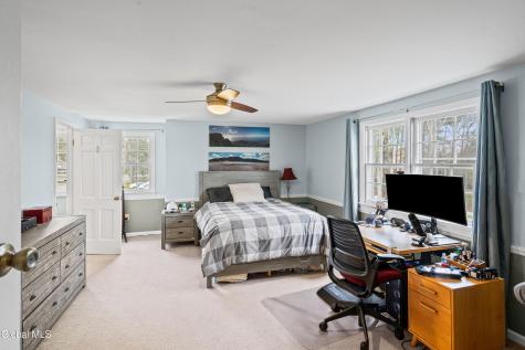 1174 Godfrey Lane Niskayuna NY 12309