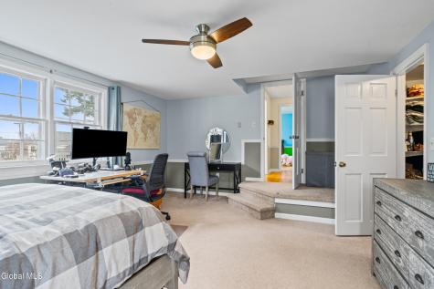 1174 Godfrey Lane Niskayuna NY 12309