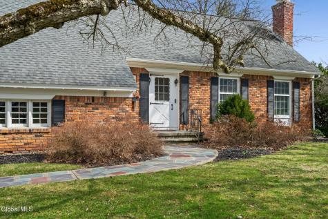 1174 Godfrey Lane Niskayuna NY 12309