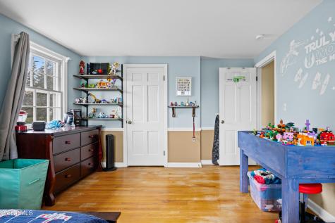 1174 Godfrey Lane Niskayuna NY 12309