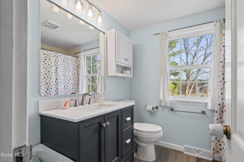 1174 Godfrey Lane Niskayuna NY 12309