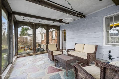 1174 Godfrey Lane Niskayuna NY 12309